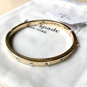 Kate Spade Set In Stone Hinged Bangle in Gold